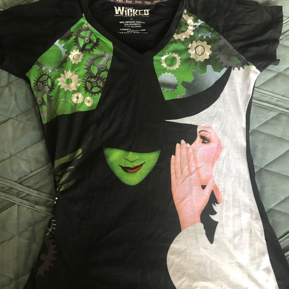 Wicked the play t-shirt - Picture 5 of 7